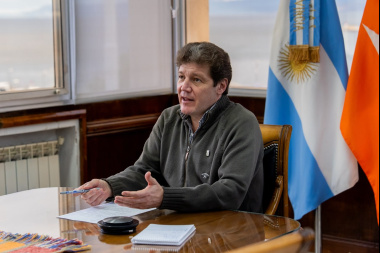 Melella encabezó una nueva mesa de trabajo en Río Grande con vecinos por el subsidio al gas envasado