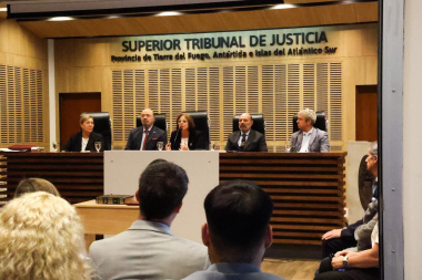 Battaini defendió sueldos de casi $25 millones para jueces del Superior Tribunal