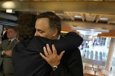 Manuel Adorni deja la Vocería Presidencial, en medio de la controversia por su situación judicial