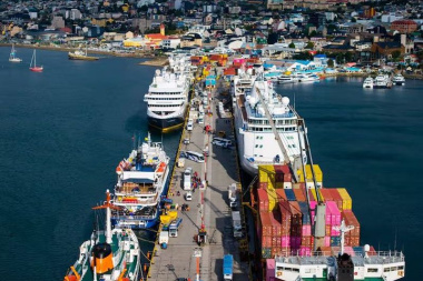 Trabajadores portuarios: “Se robaron un puerto provincial”