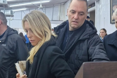 En dos años y medio, Manuel Adorni consumió $139 millones en tarjetas