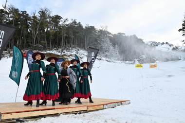 Con distintas actividades en los centros invernales arrancó la ‘Fiesta Nacional del Invierno’