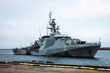 Un buque de guerra británico cruzó por el Estrecho de Magallanes sin informarlo oficialmente