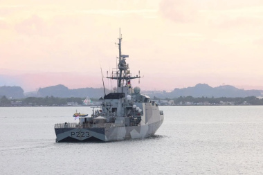 Diputados pidieron informes al Gobierno por el paso del buque de guerra británico HMS Medway