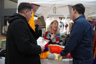 Río Grande participó del primer encuentro binacional de tejedoras en Río Gallegos