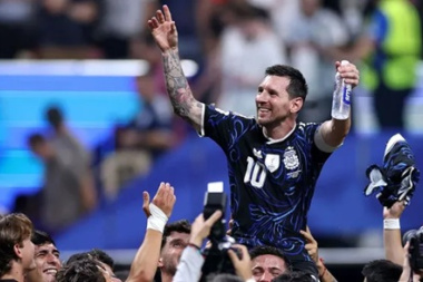 Con orgullo y corazón, Argentina le dio vuelta la semis a Inglaterra y jugará su segunda final consecutiva
