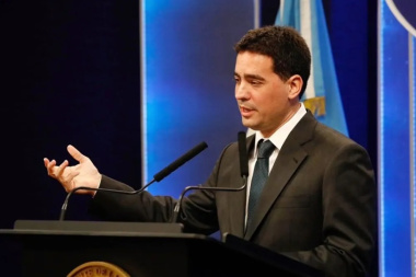 Adrián Ravier admitió que el dólar podría llegar a $1.800 en los próximos meses