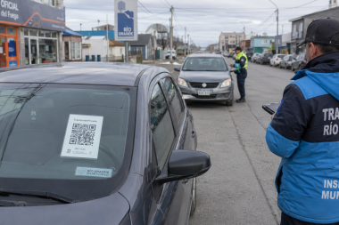 Uber y DiDi: desde este viernes comenzarán los controles con QR en Río Grande