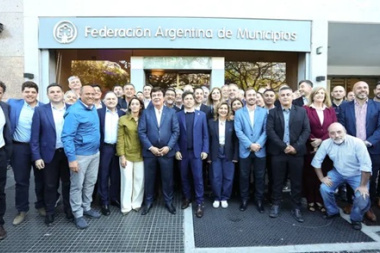 Intendentes de todo el país rechazaron la ley de Tierras y alertaron por la extranjerización del territorio