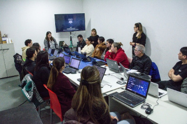 La Escuela Municipal de Emprendedores suma una capacitación sobre inteligencia artificial