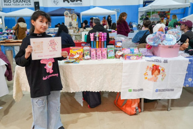 Alimentos, productos locales y juguetes: así fue una nueva edición de 'El Mercado en tu Barrio'