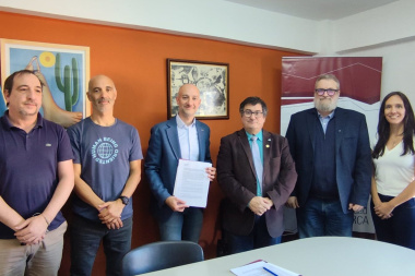 La UNTDF y UTN-FRTDF firmaron acuerdos de cooperación académica y científica