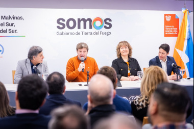 Melella presentó medidas de alivio financiero para familias a través del Banco Tierra del Fuego