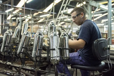 La Unión Industrial Argentina, dura con el Gobierno: "Esta gente no sabe lo que es una fábrica"
