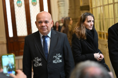 “Milei apeló a la cuestión Malvinas al igual que la dictadura porque sabe que se cae a pedazos”