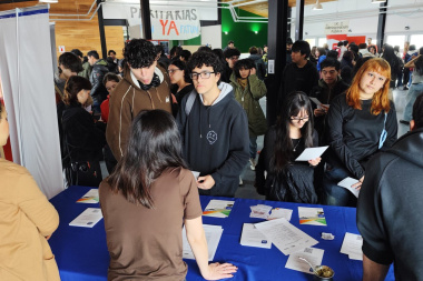 Más de mil personas participaron en la 'Feria de Carreras' de la UNTDF en Ushuaia