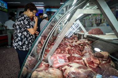 El consumo de carne cayó 9,5% en los últimos doce meses y se mantiene en mínimos históricos
