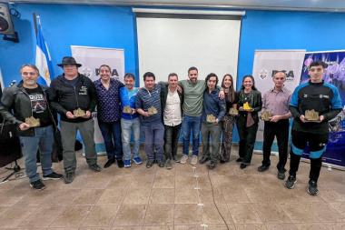 Premios Monte Olivia: reconocieron a referentes del montañismo y la escalada fueguina