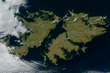 El Gobierno denunció que una empresa británica realizó vuelos ilegales a Malvinas y exigirá sanciones