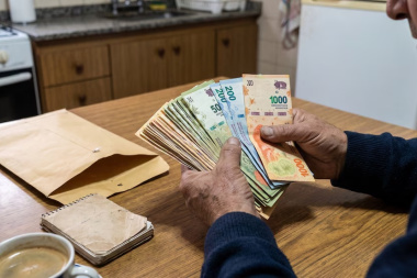 Bolsillo bajo presión: 8 de cada 10 argentinos aseguran que su salario pierde contra la inflación