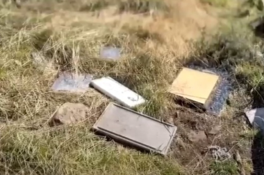 Malvinas: vandalismo contra placas y ofrendas argentinas en el cementerio de Darwin