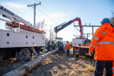 El acceso a la electricidad, más cerca para las familias del barrio 'Altos del Turbio' en Tolhuin