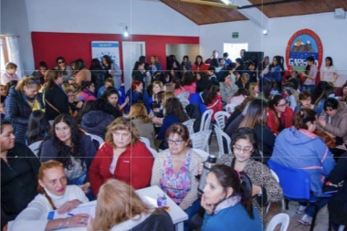 Bingo, té y sorpresas: el Club Garibaldi prepara una tarde especial para celebrar a las madres