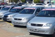 Remises se diferencian de taxis en Rio Grande: serán más baratos por la noche