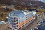 Destacan avances en la obra del nuevo hotel de la cadena internacional Ibis en Ushuaia