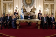 Encuesta: 6 de cada 10 argentinos creen que la postura de Milei sobre Malvinas es por "conveniencia política"