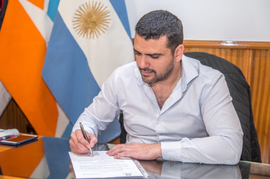 20191219142254_vuoto_firma