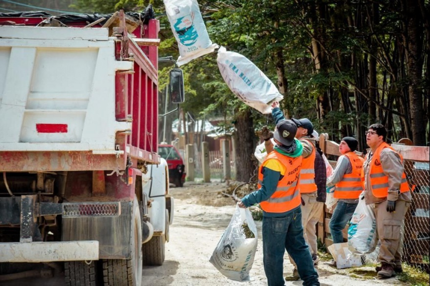 En Ushuaia se realizó una jornada de mejora de espacios públicos