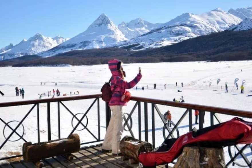 Nevadas en Ushuaia generan optimismo para la temporada de turismo