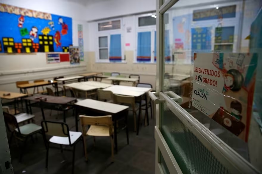 Tierra del Fuego y Santa Cruz fueron las provincias con menos días de clases por paros en 2023