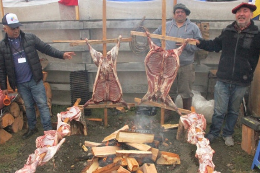 Asado Internacional Más Grande de Tierra del Fuego se realizará el sábado 3 de febrero en Porvenir