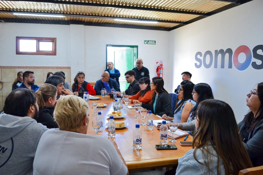 Paritarias estatales: El primer ofrecimiento del Gobierno es un aumento en asignaciones familiares y ayuda escolar