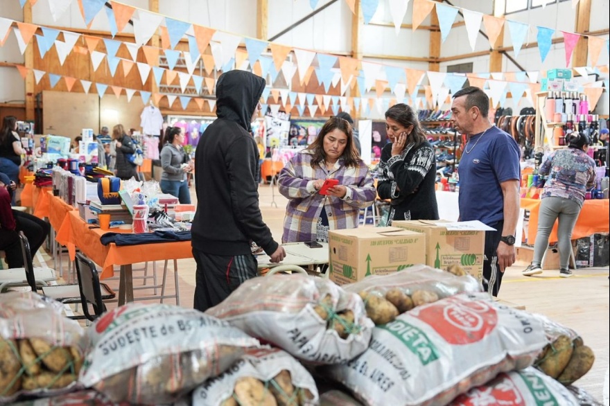 'Tu Mercado TDF' se presenta en Ushuaia y Río Grande con ofertas en productos de primera necesidad