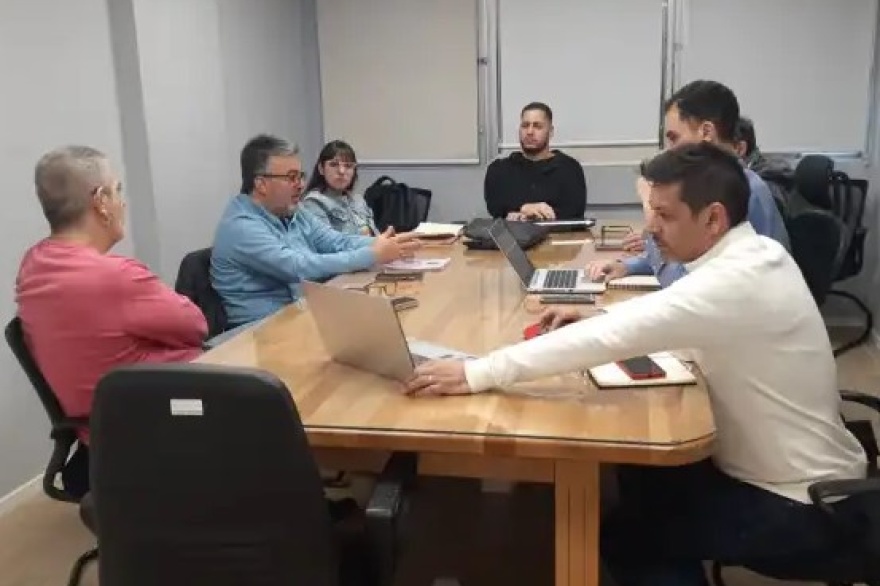 SUTEF aceptó propuesta del Gobierno y el salario de un docente inicial alcanzará los 850 mil pesos