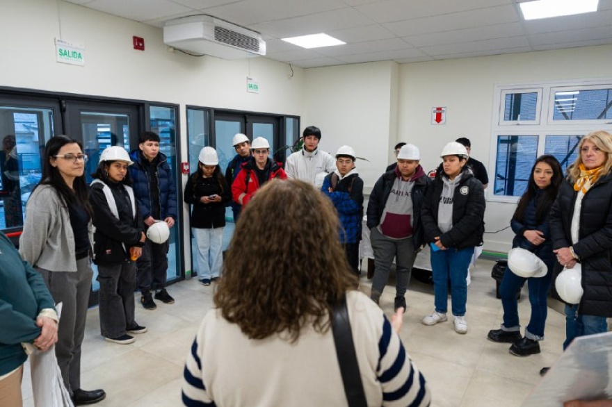 Estudiantes y docentes de escuelas técnicas destacaron las instalaciones del Centro de Rehabillitación