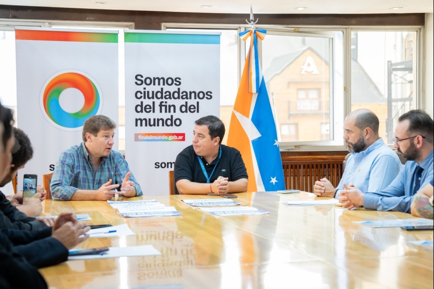 Melella: "Aerolíneas es muchas veces nuestra única conexión rápida con el resto del país”