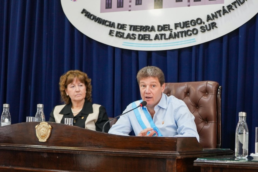 Melella pidió modificar la ley antisalmoneras y garantizó que no se promoverá en el Canal Beagle