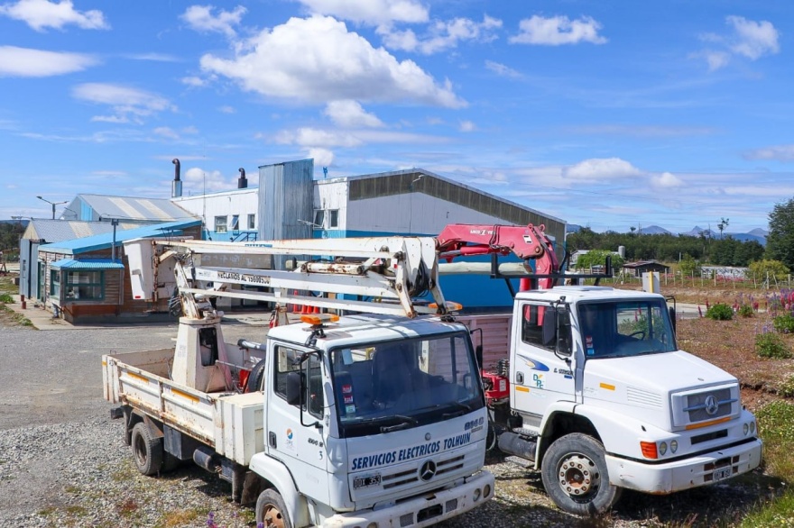 Gobierno firmó el contrato de obra para la primera etapa de refuncionalización de la usina en Tolhuin