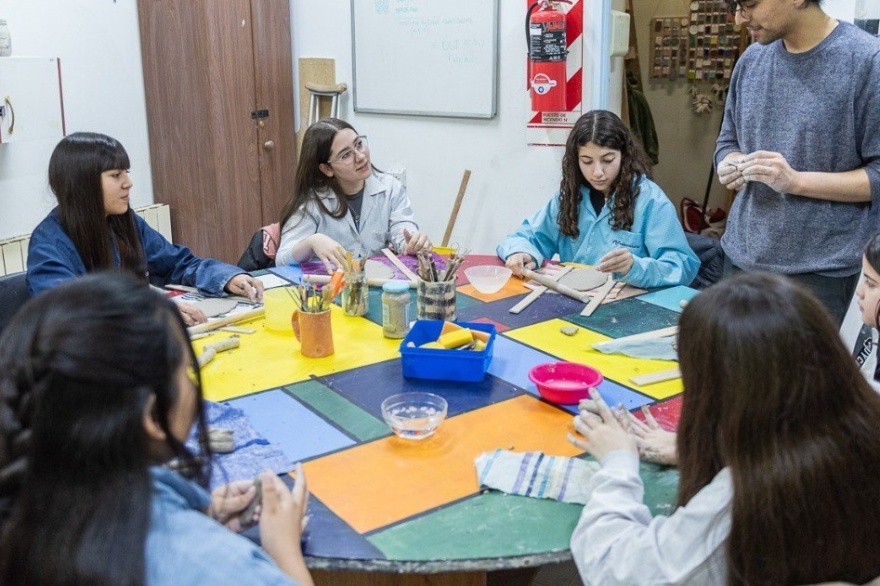 Invitan a participar de los talleres que se brindan en los Centros ...