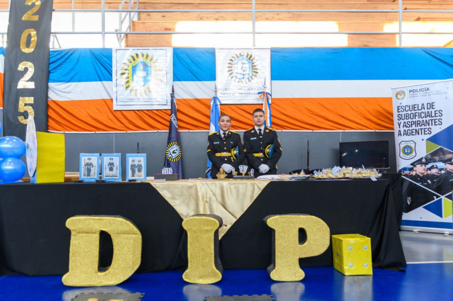 Comenzó en Río Grande la Expo "Conociendo tu Policía" en el marco del 140° aniversario