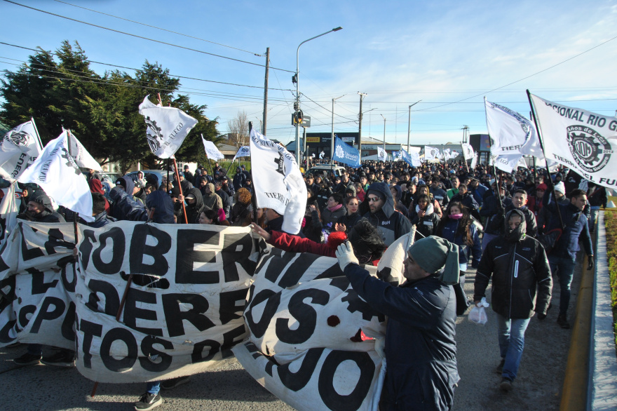Marcha y paro de metalúrgicos en Río Grande: “La lucha que hemos iniciado va a ser compleja y difícil”