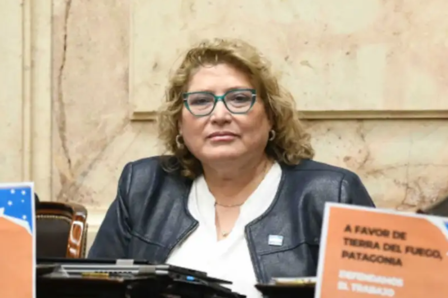 Yutrovic sobre el video comprando en Punta Arenas: “Jamás compré un celular que no sea fabricado por manos fueguinas”