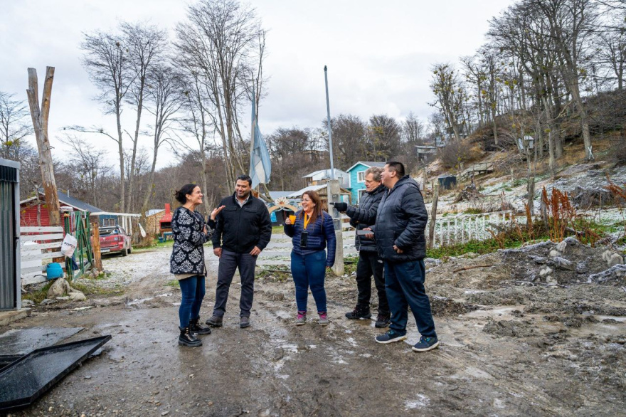 Más de 170 familias del Valle de Andorra ya acceden a los servicios de agua potable y cloacas