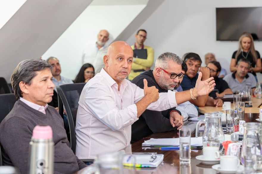 Desobligaciones docentes: “Es una práctica avalada por la soberbia de una dirigencia como la del SUTEF”
