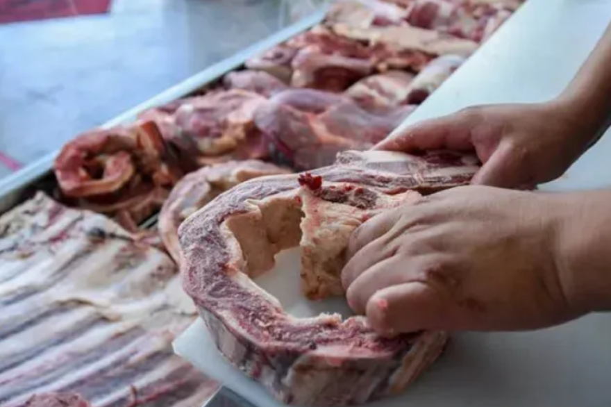 La Sociedad Rural de Tierra del Fuego prepara un amparo por la carne con hueso