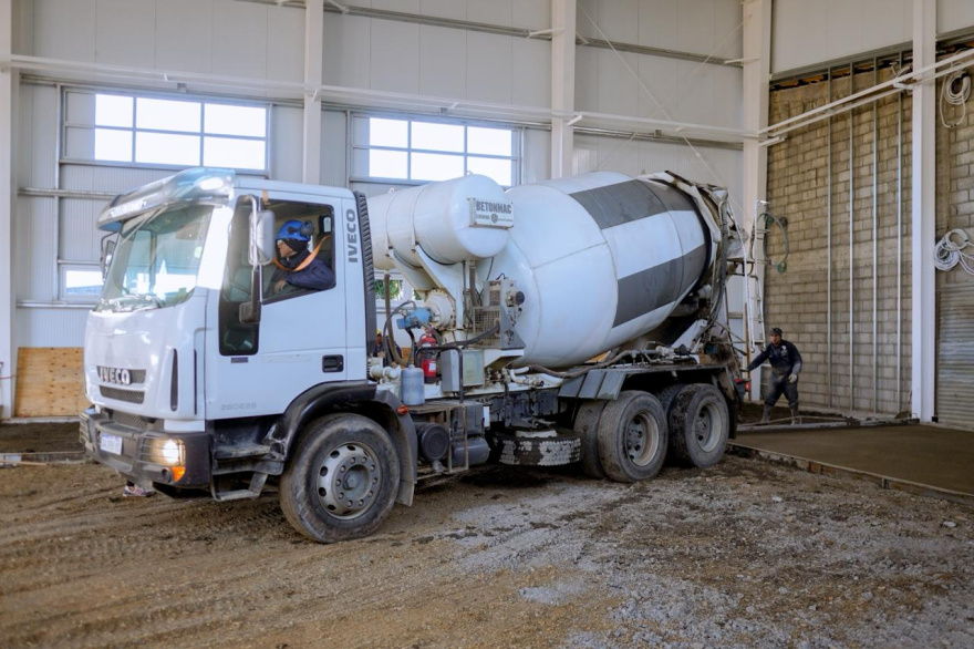 Comenzó el hormigonado en el nuevo gimnasio del colegio ‘Soberanía Nacional’ en Río Grande